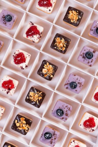 Mini Puff Desserts Box nr 2