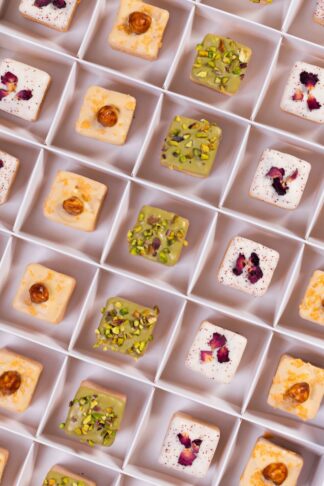 Mini Puff Desserts Box nr 1