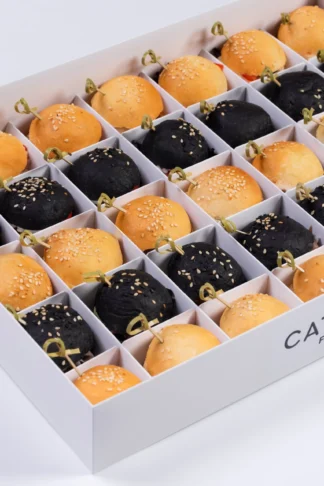 Box miniburgerów