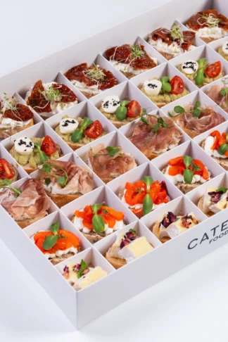 Box z tapasami