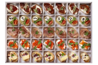 Box z tapasami