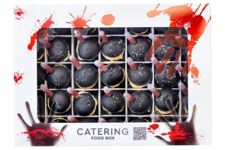 Halloween Box nr 1 wytrawny – czarne miniburgery z kurczakiem halloween-box-nr-1-wytrawny-opakowanie